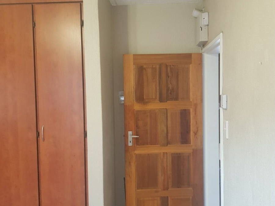 To Let 1 Bedroom Property for Rent in Die Bult North West